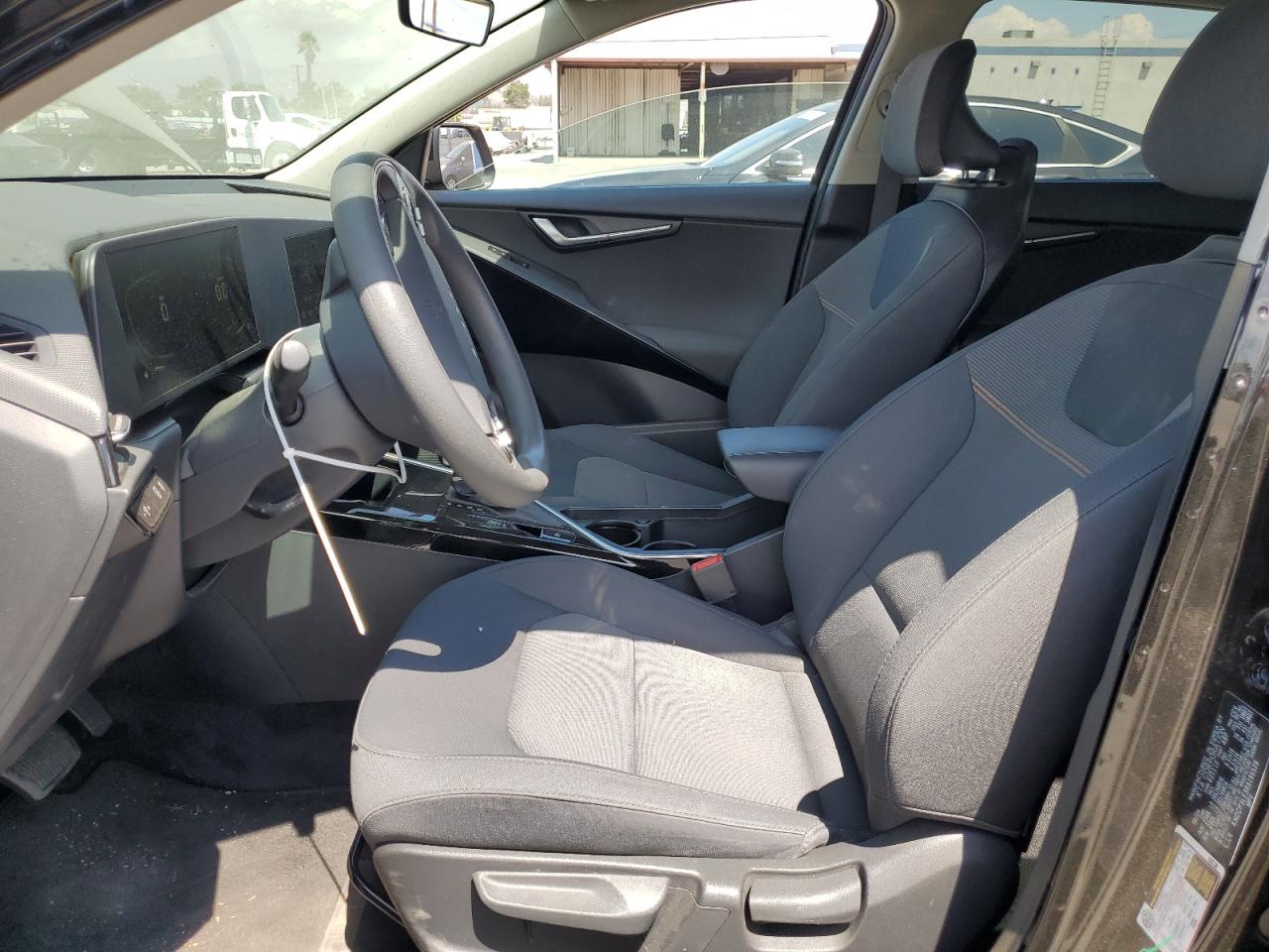 2024 Kia Niro Lx VIN: KNDCP3LE3R5195528 Lot: 69465095