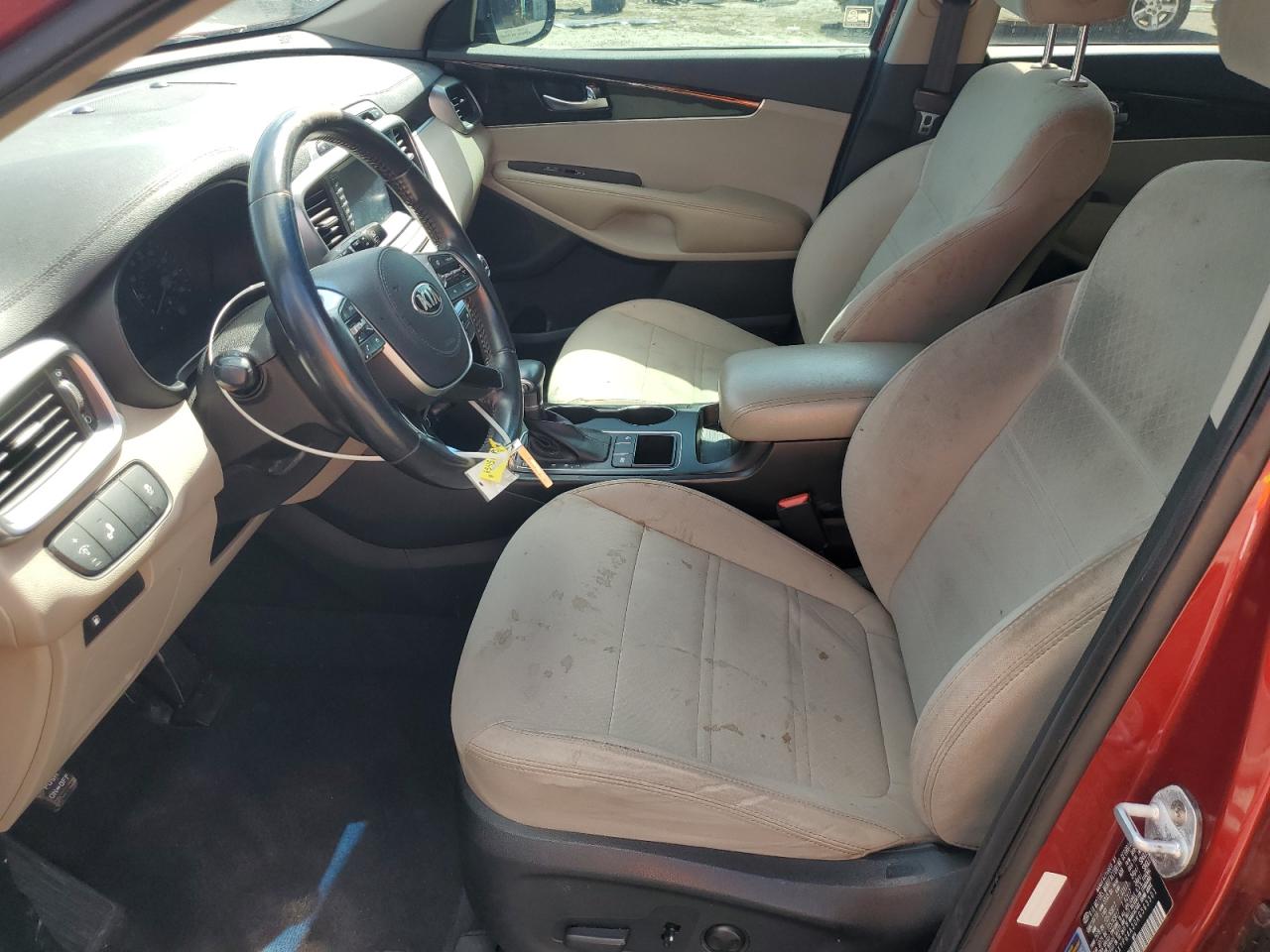 2019 Kia Sorento L VIN: 5XYPG4A30KG563301 Lot: 85101175