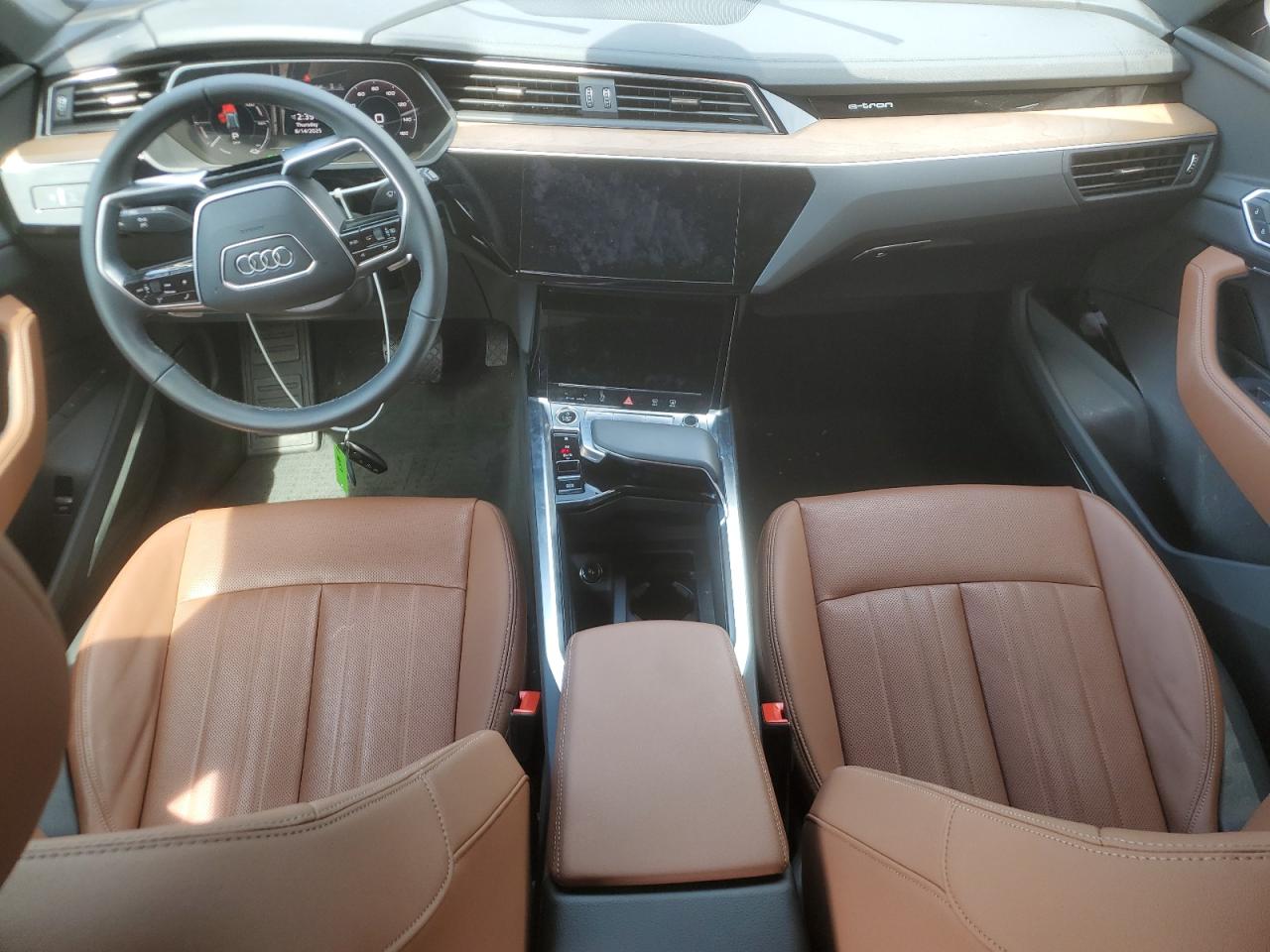 2024 Audi Q8 E-Tron Premium Plus VIN: WA15AAGE3RB051322 Lot: 68770135