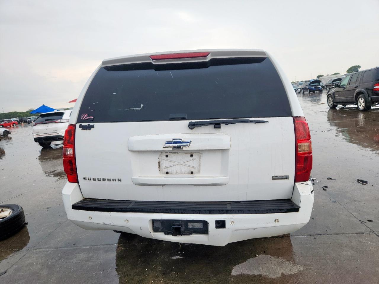 2010 Chevrolet Suburban C1500 Lt VIN: 1GNUCJE08AR267320 Lot: 69858245