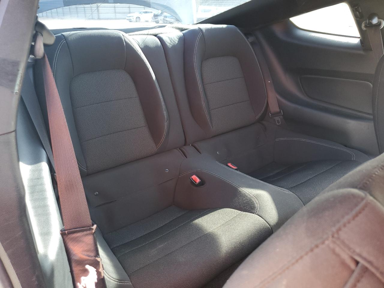 2015 Ford Mustang VIN: 1FA6P8AM8F5304619 Lot: 68827565