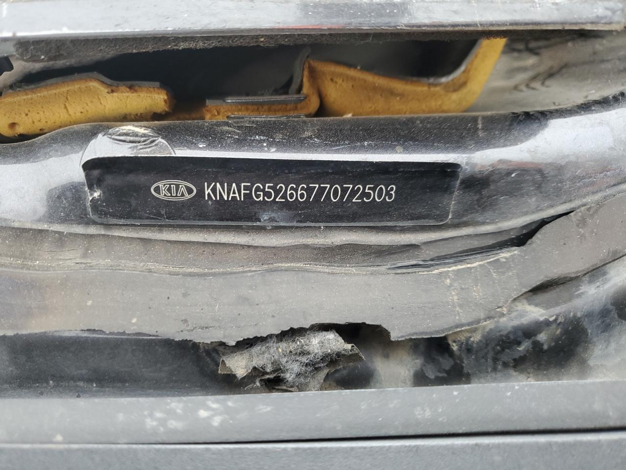 2007 Kia Rondo Lx VIN: KNAFG526677072503 Lot: 68944205