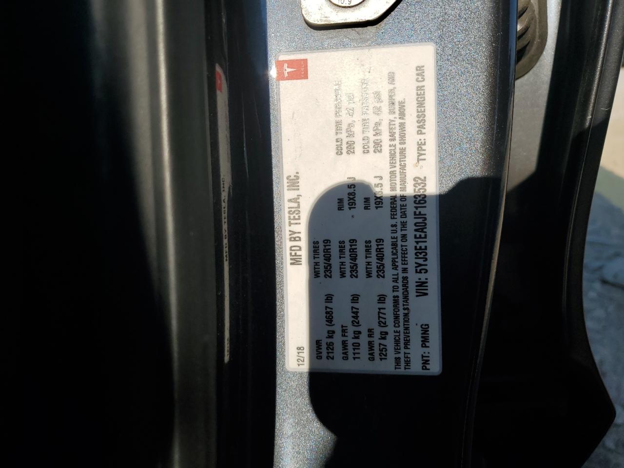 5YJ3E1EA0JF163532 2018 Tesla Model 3