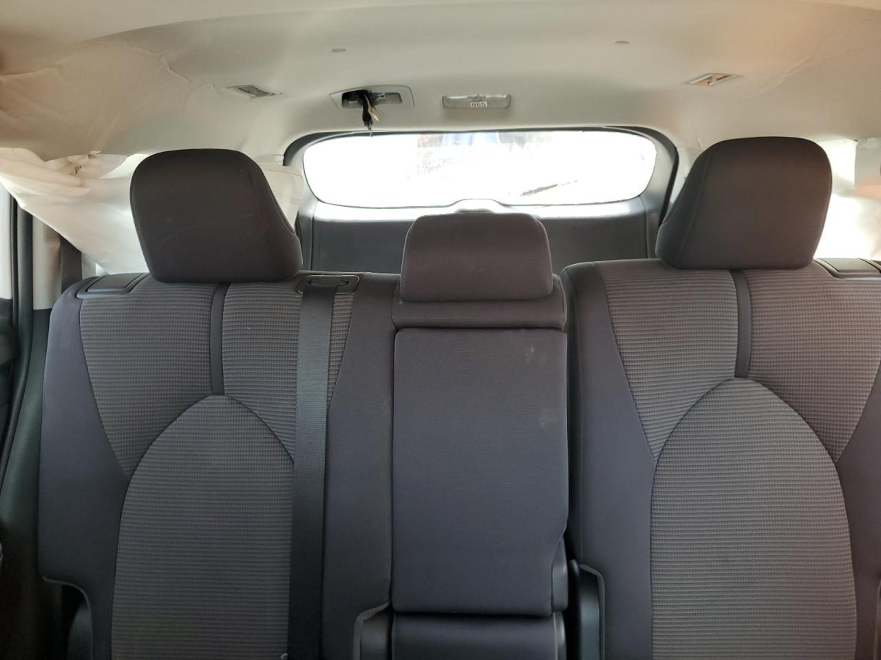 2023 Toyota Highlander L VIN: 5TDKDRAH0PS047056 Lot: 70720645