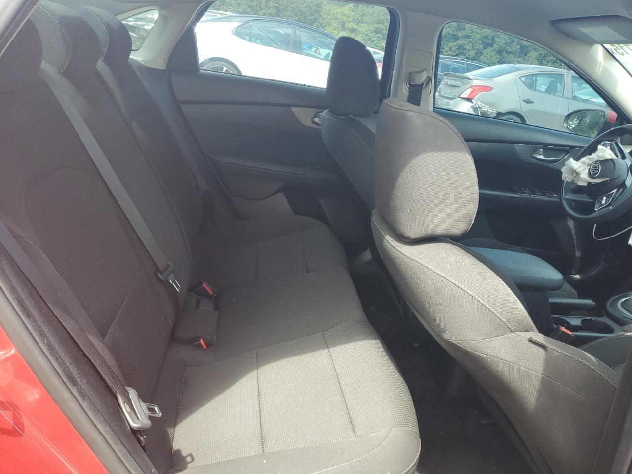 2019 Kia Forte Fe VIN: 3KPF24AD8KE064133 Lot: 68310715