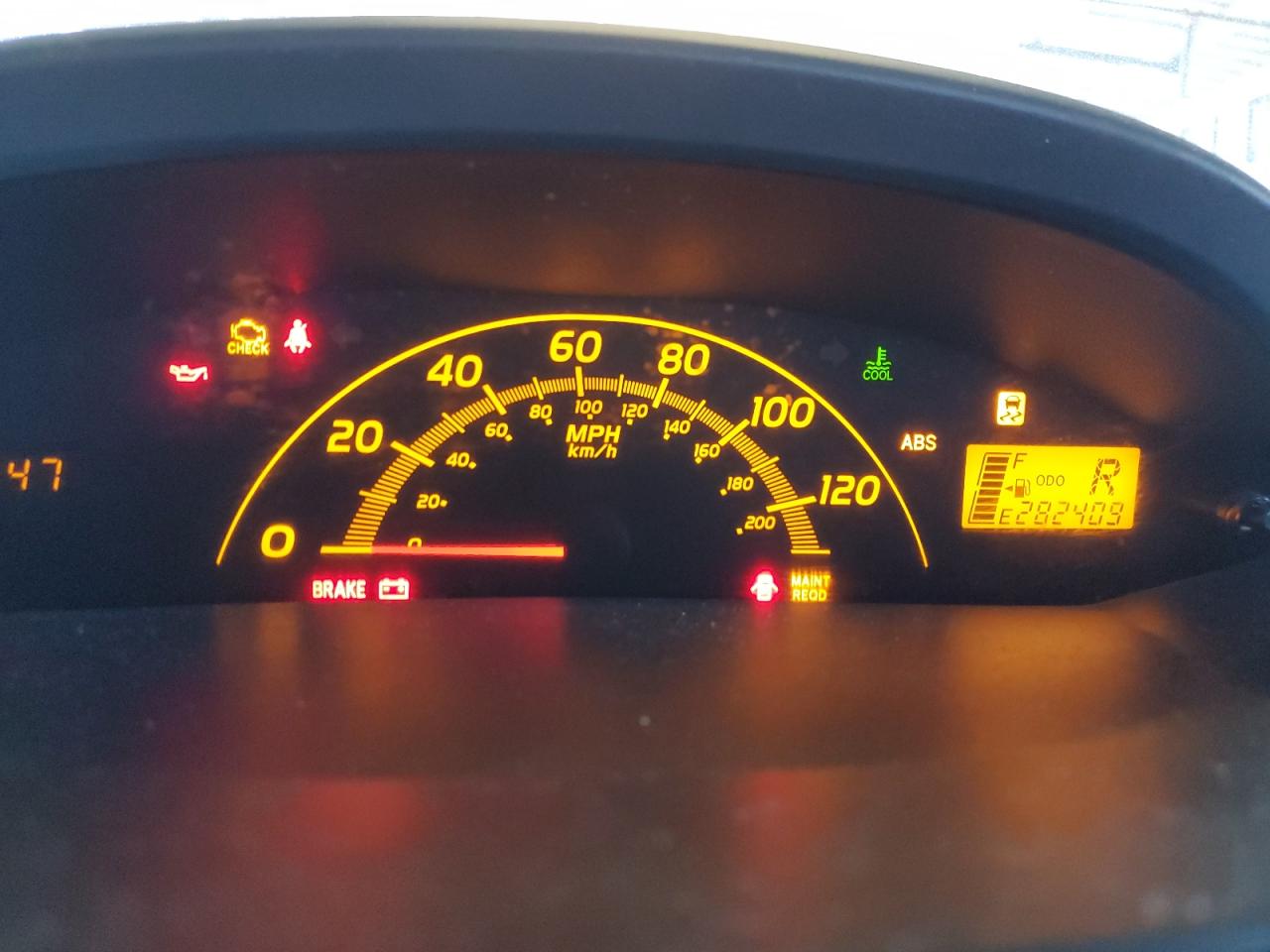 2011 Toyota Yaris VIN: JTDKT4K30B5326062 Lot: 67858875