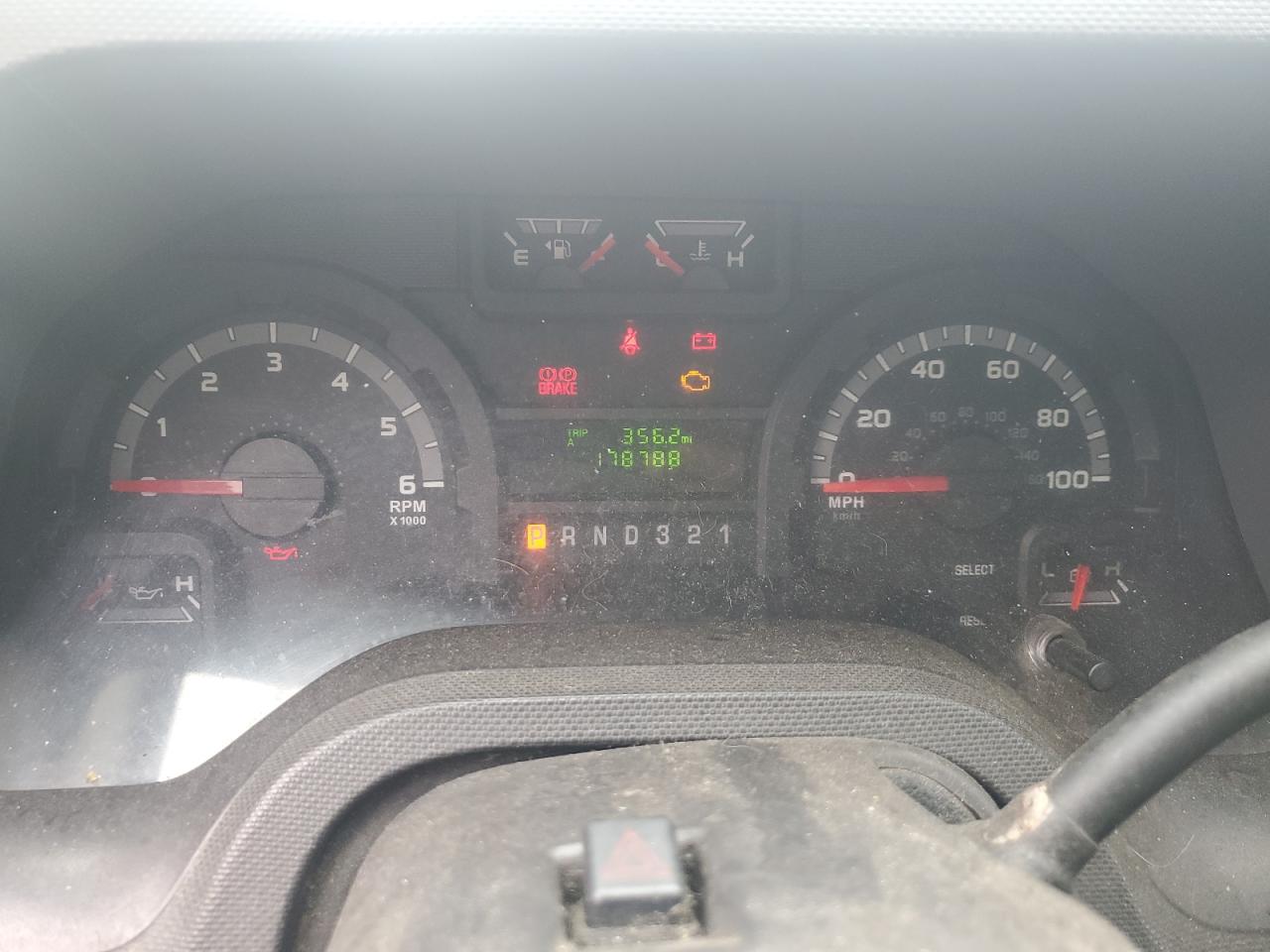 2015 Ford Econoline E350 Super Duty Cutaway Van VIN: 1FDWE3FL3FDA05348 Lot: 68146855