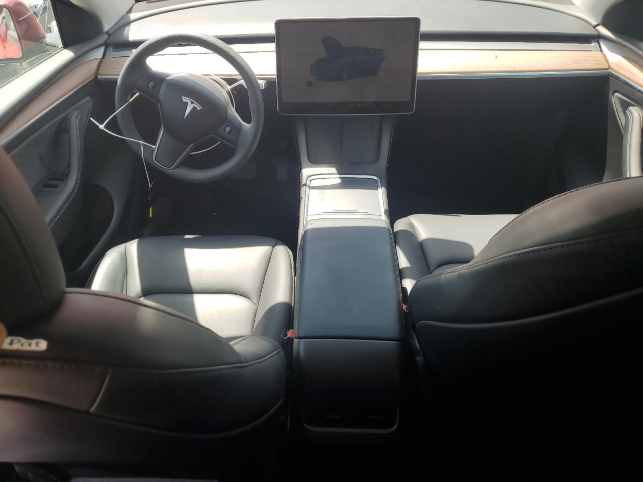 2024 Tesla Model Y VIN: 7SAYGAEE8RF074826 Lot: 69955265