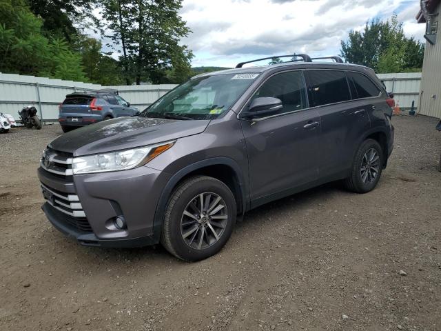  TOYOTA HIGHLANDER 2019 Серый