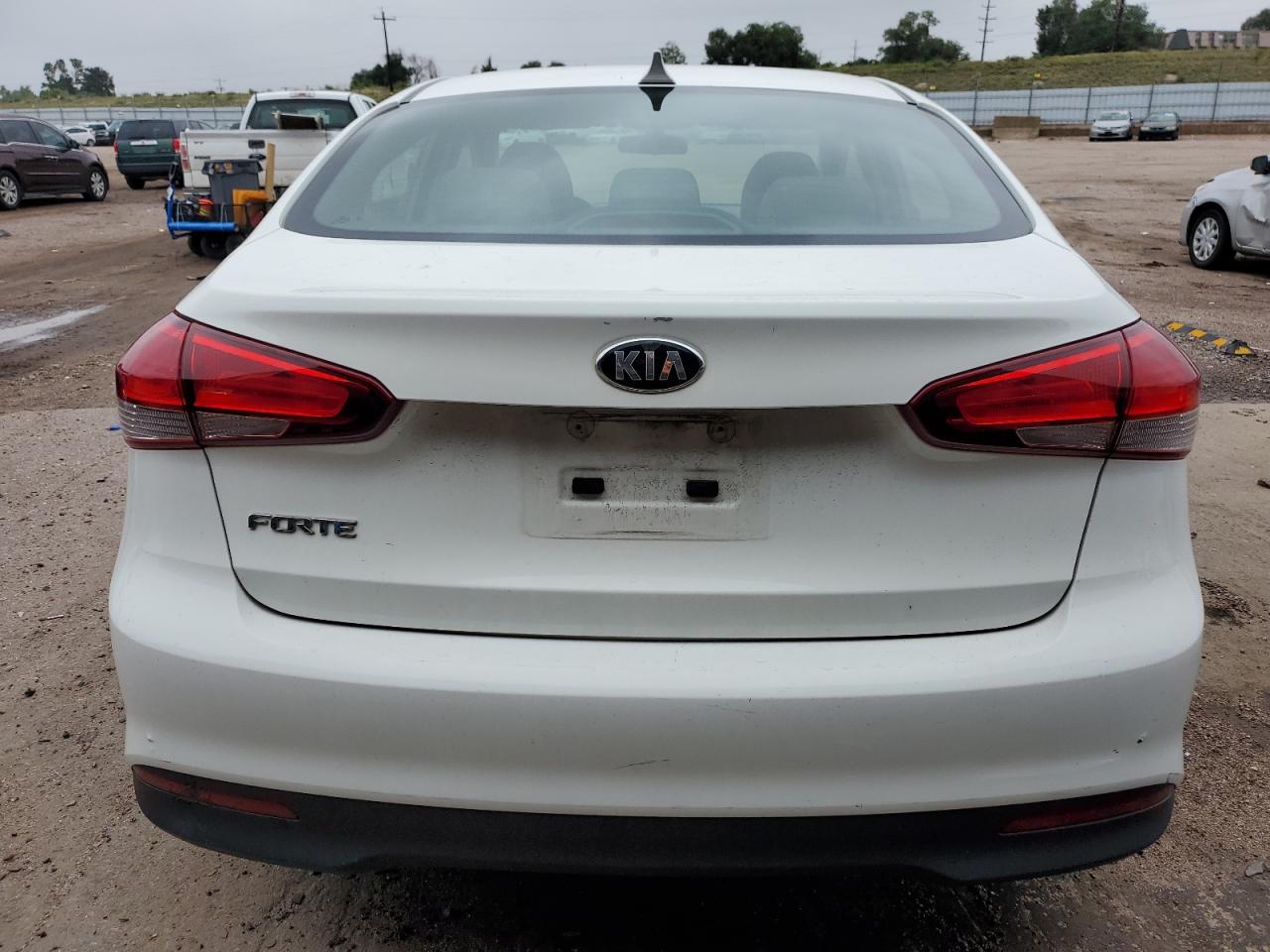 2017 Kia Forte Lx VIN: 3KPFK4A79HE101063 Lot: 70305255
