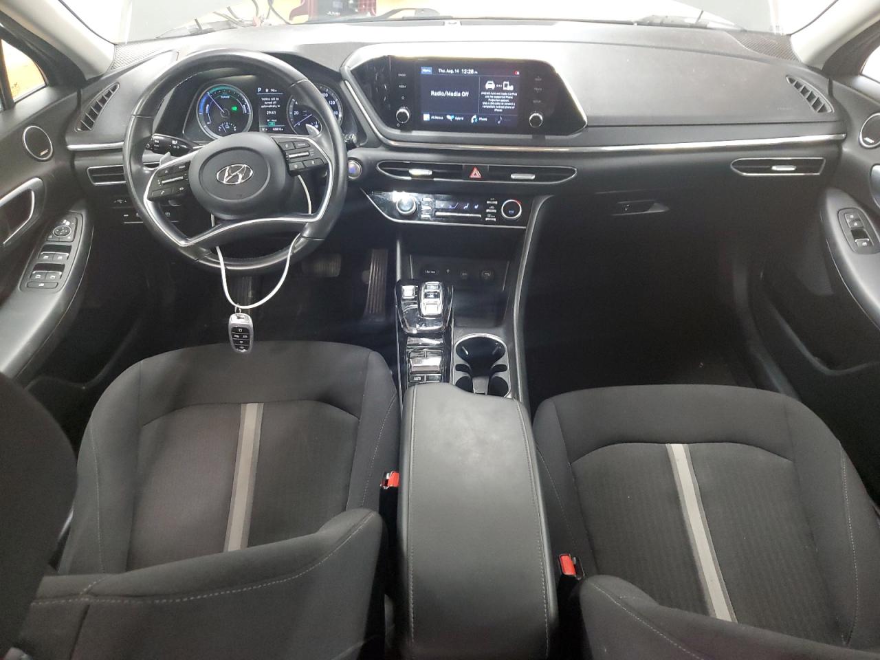 2020 Hyundai Sonata Hybrid VIN: KMHL34JJXLA013691 Lot: 68204475