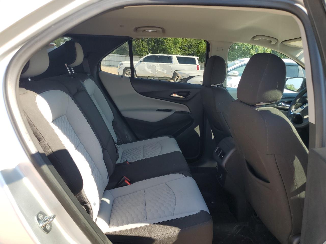 2020 Chevrolet Equinox Ls VIN: 3GNAXHEV6LS696533 Lot: 69171325