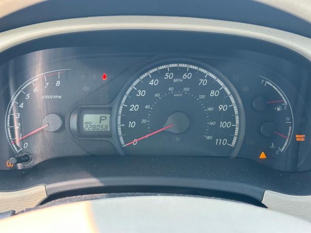 2012 TOYOTA SIENNA LE