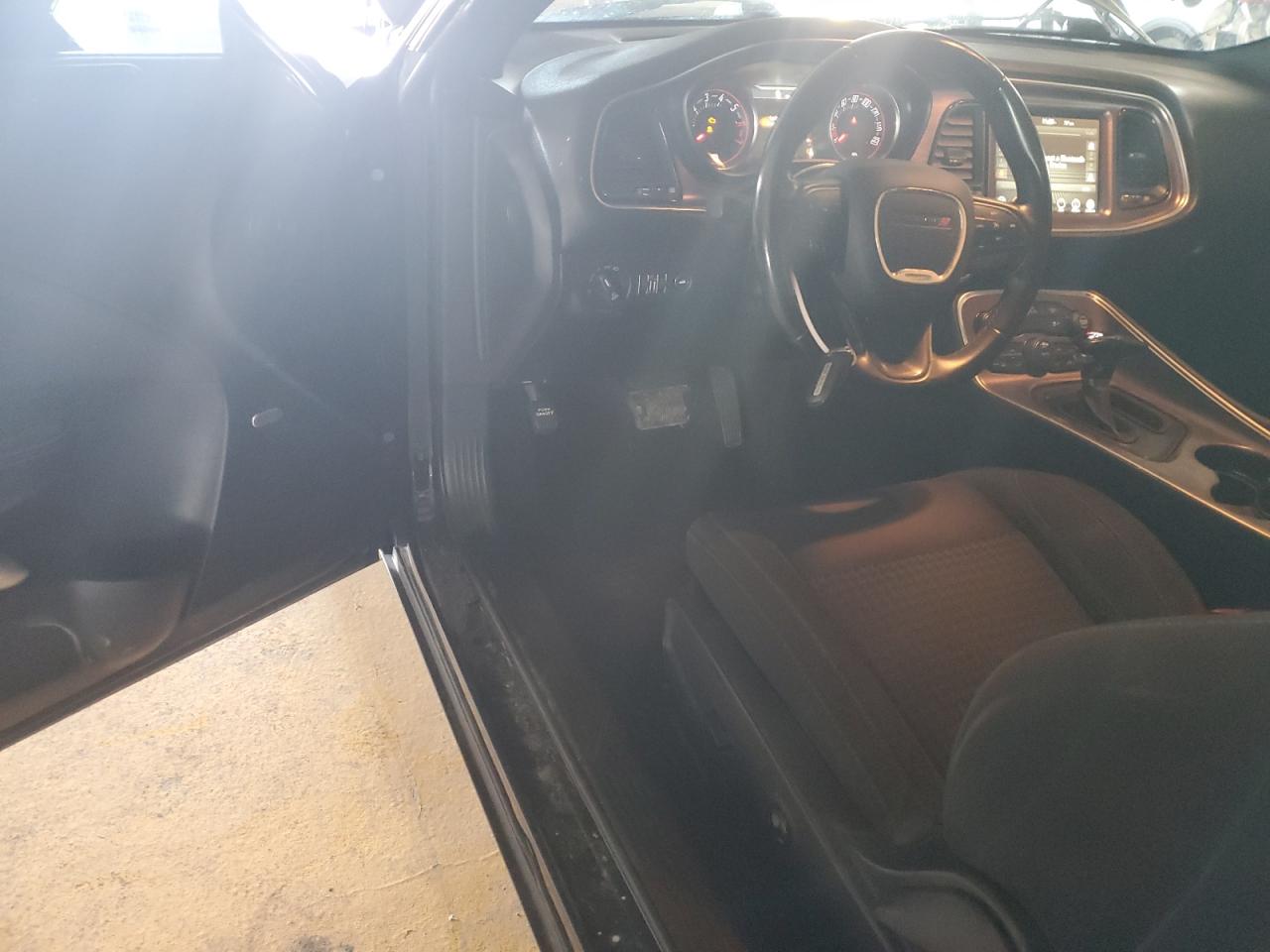 2017 Dodge Challenger R/T VIN: 2C3CDZBTXHH656070 Lot: 70248505