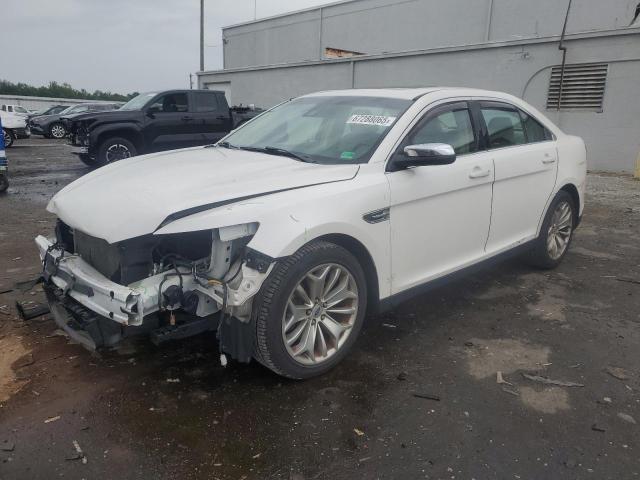  FORD TAURUS 2018 White