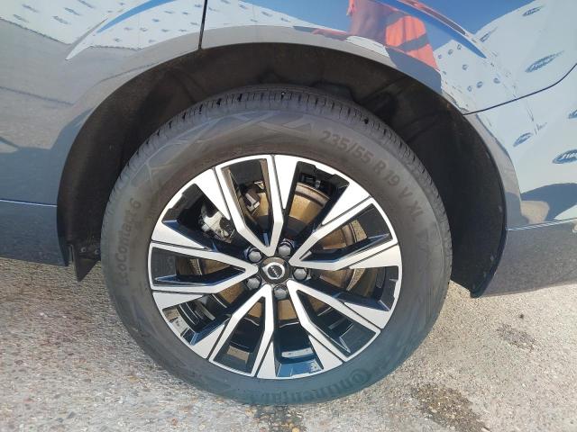 2023 VOLVO XC60 + B5