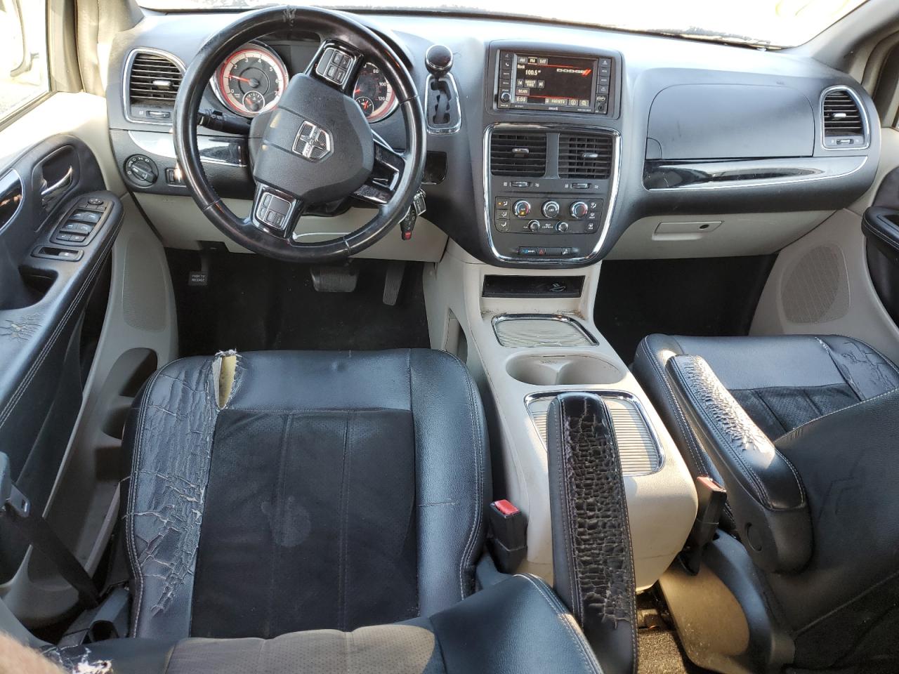 2017 Dodge Grand Caravan Sxt VIN: 2C4RDGCGXHR852497 Lot: 68169055