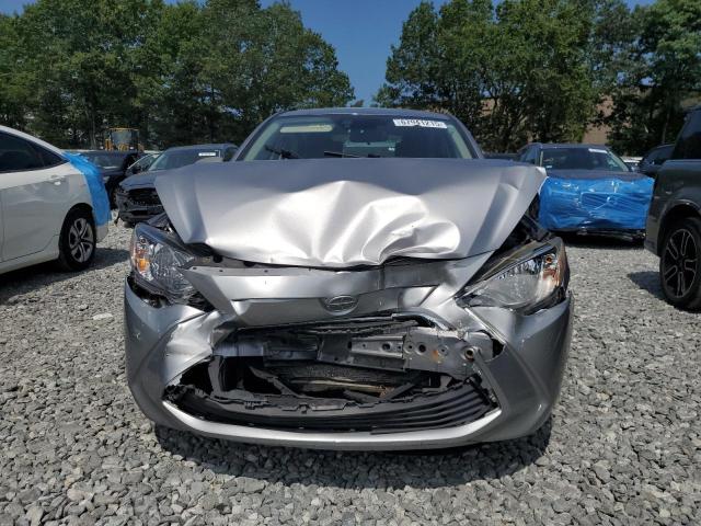 Sedans TOYOTA SCION 2016 Silver
