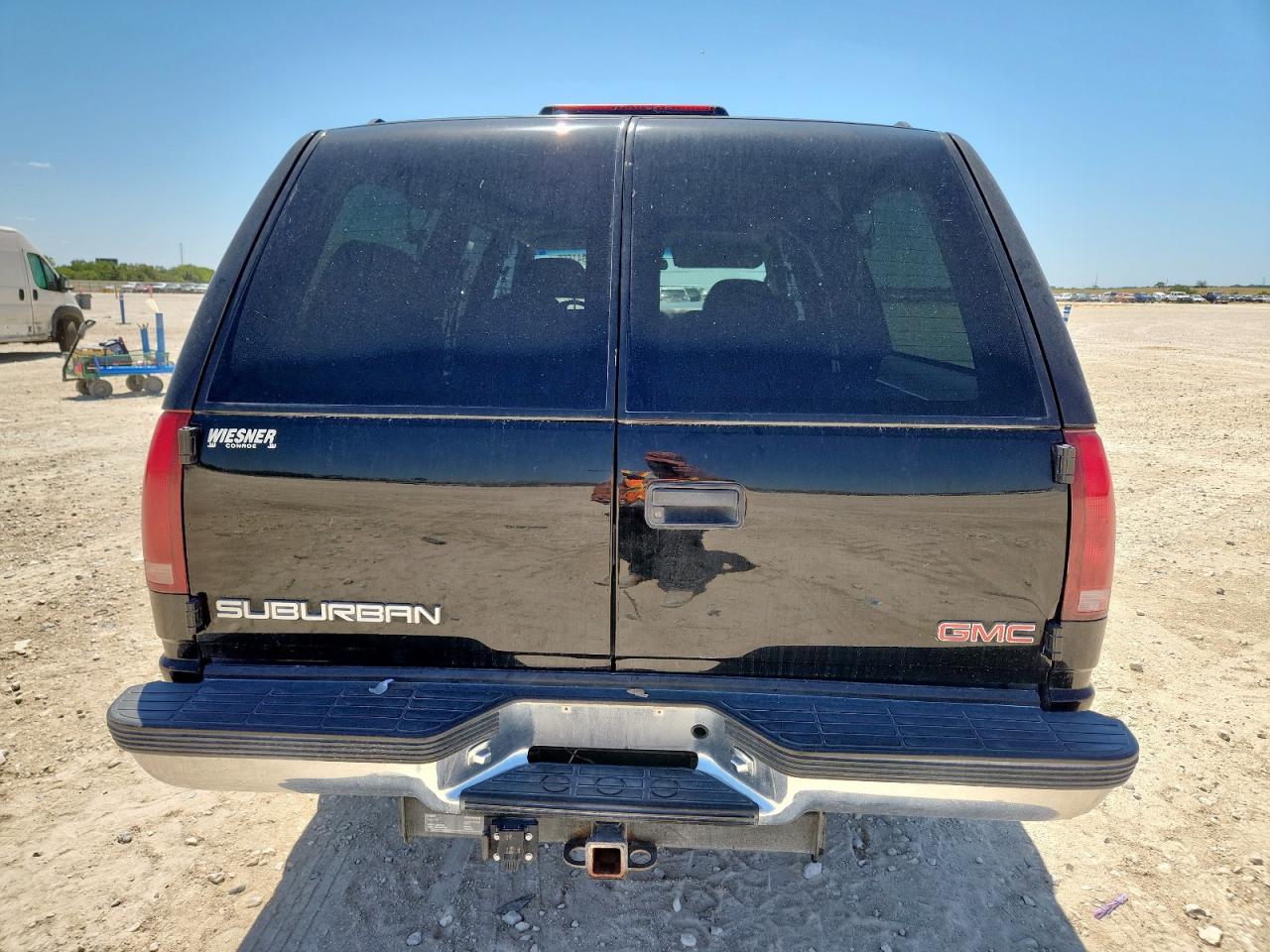 1999 GMC Suburban K1500 VIN: 3GKFK16R7XG543162 Lot: 70941665