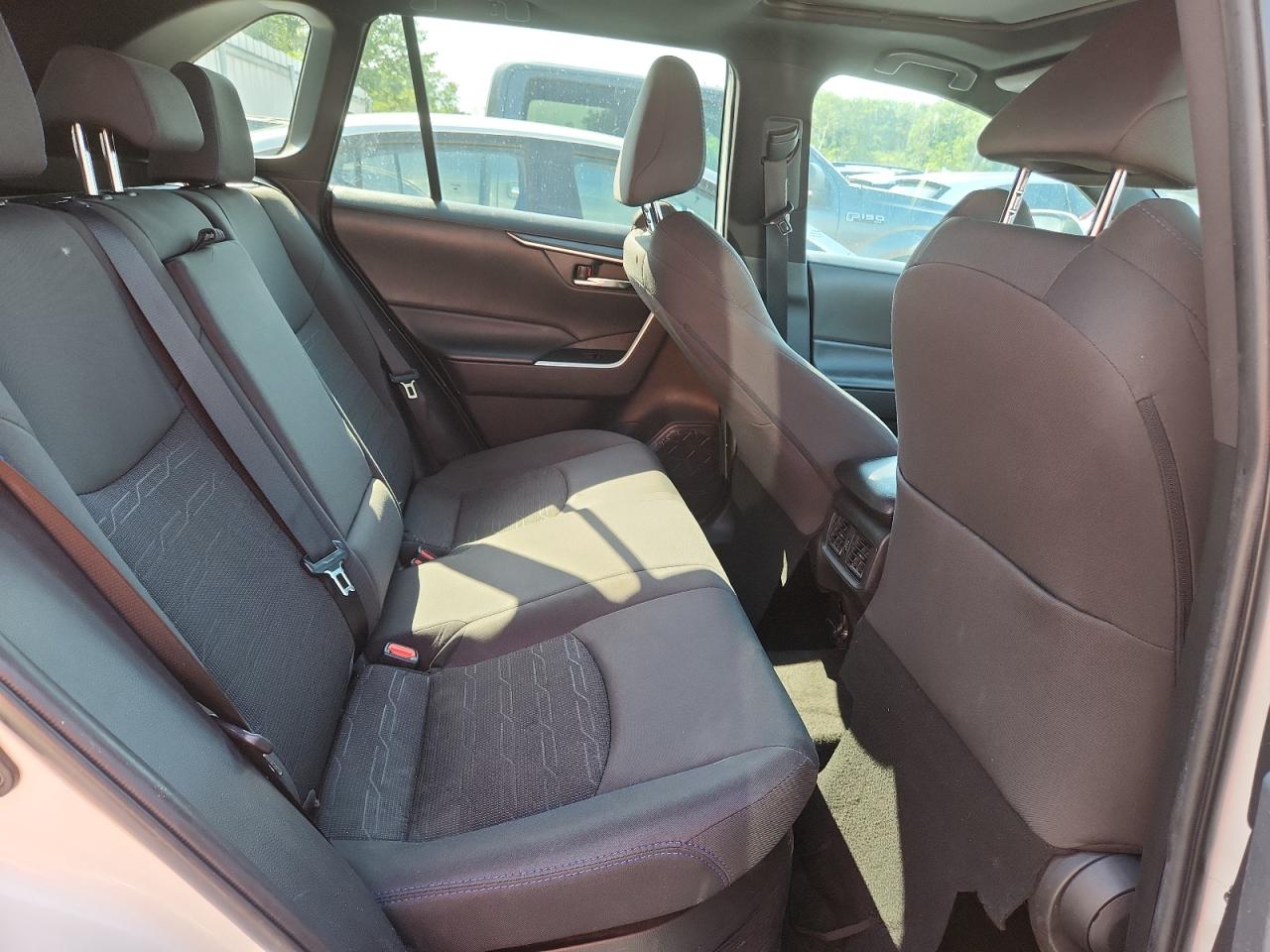 2022 Toyota Rav4 Se VIN: 2T3T6RFV5NW032545 Lot: 68882655