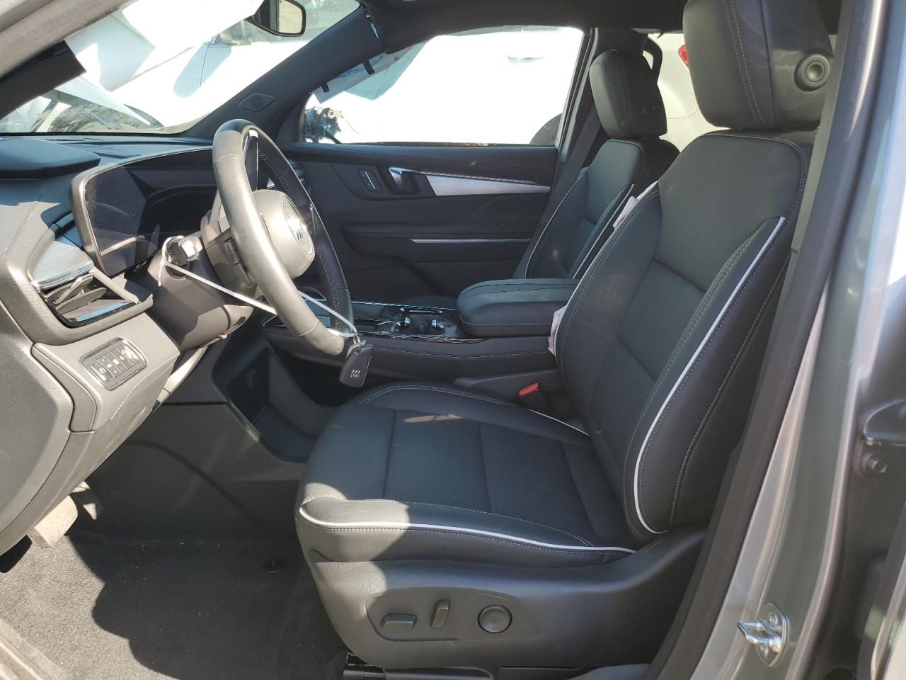 2025 Buick Enclave Preferred VIN: 5GAERARS0SJ142725 Lot: 68117215