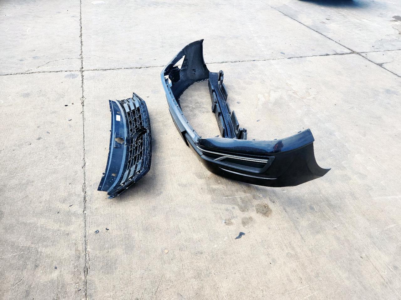 2018 Volkswagen Passat S VIN: 1VWAA7A30JC012147 Lot: 70036285