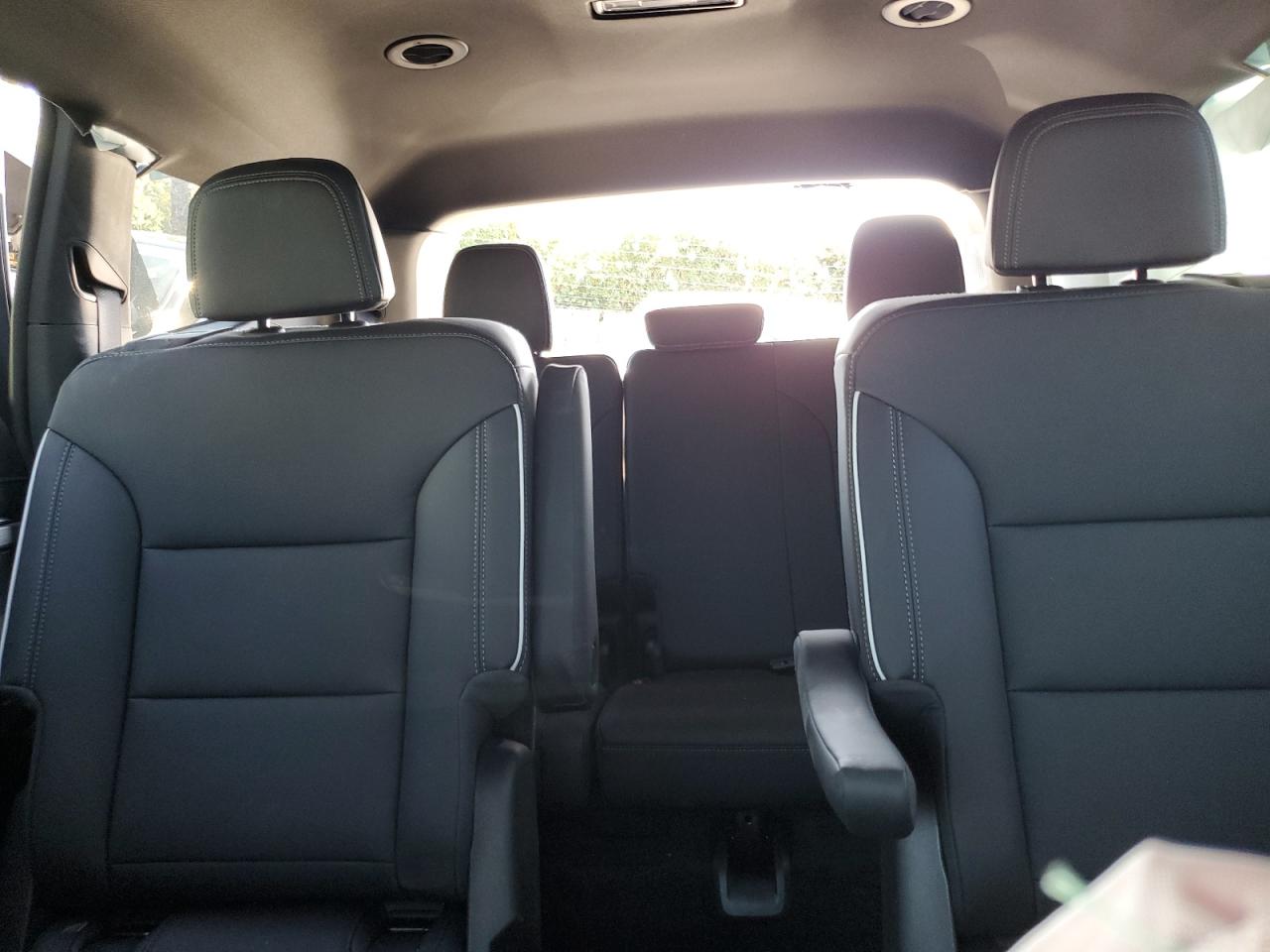 2025 Buick Enclave Preferred VIN: 5GAERARS0SJ142725 Lot: 68117215