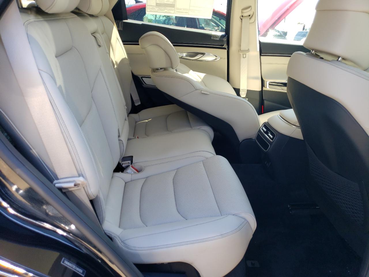 2026 Genesis Gv70 Base VIN: 5NMMADTB5TH041828 Lot: 70143245