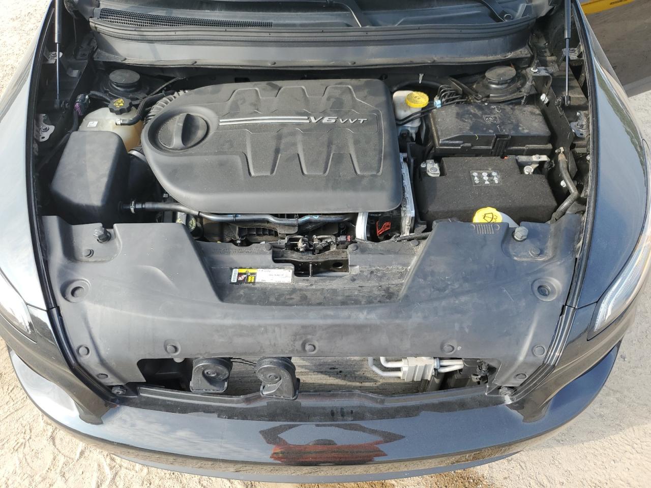 2018 Jeep Cherokee Latitude VIN: 1C4PJLCX8JD528109 Lot: 69428625