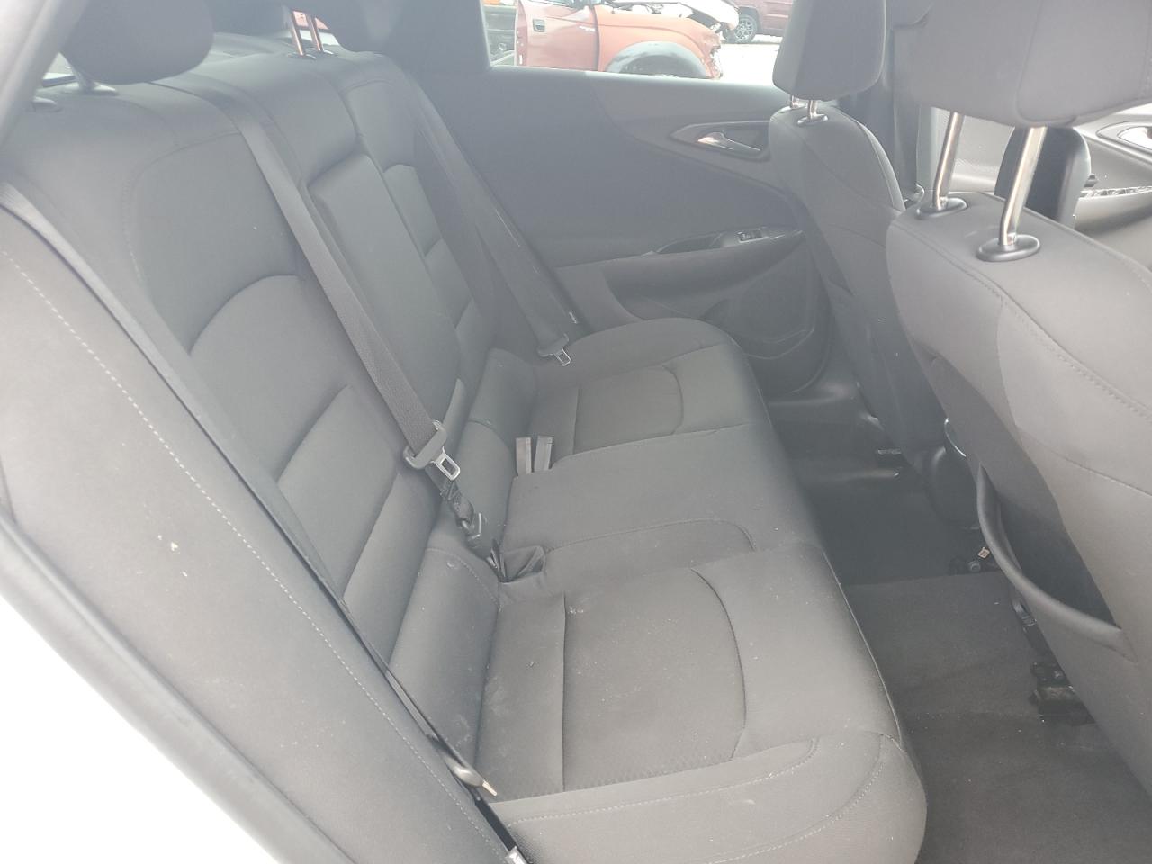 1G1ZE5ST4GF286206 2016 Chevrolet Malibu Lt