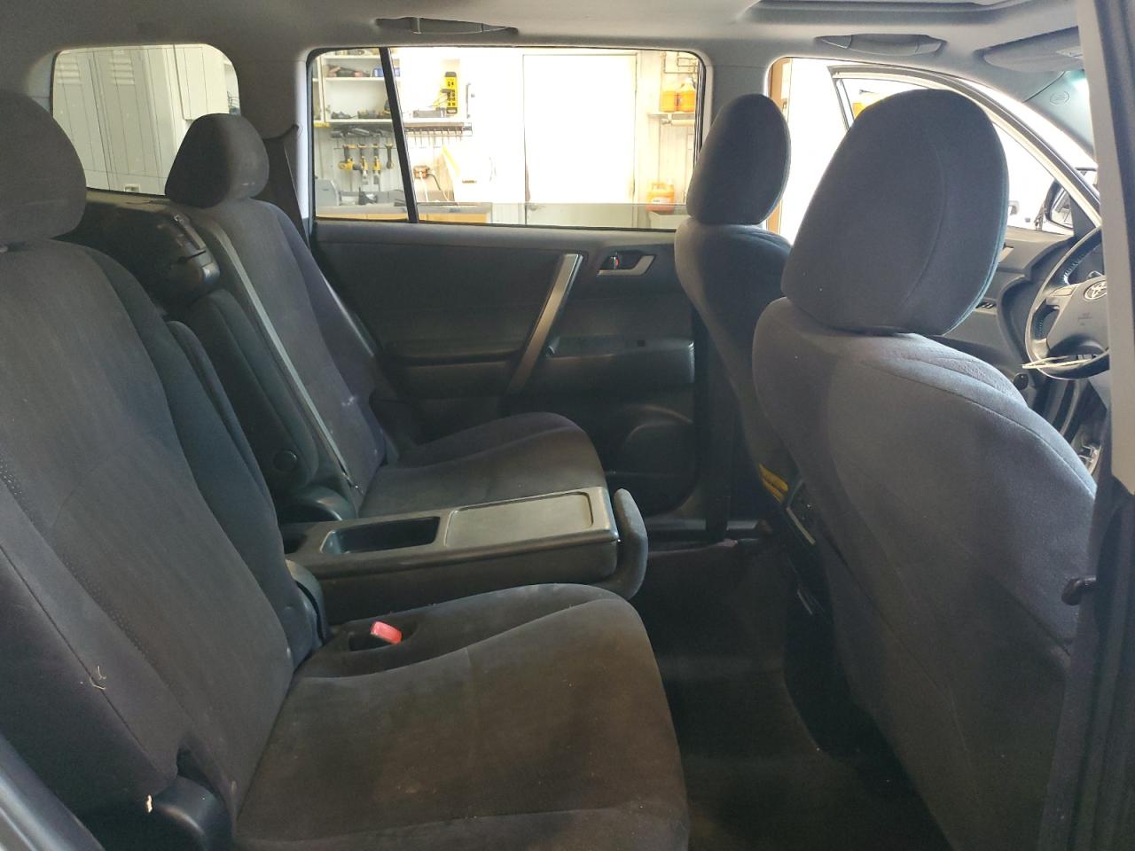 2008 Toyota Highlander Sport VIN: JTEDS43A582000921 Lot: 69938265