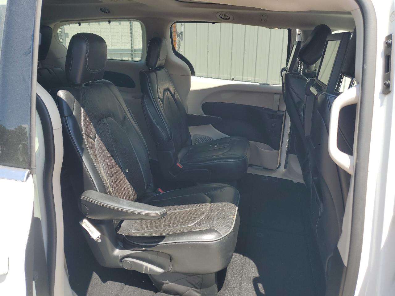 2018 Chrysler Pacifica Limited VIN: 2C4RC1GG9JR226469 Lot: 70383565