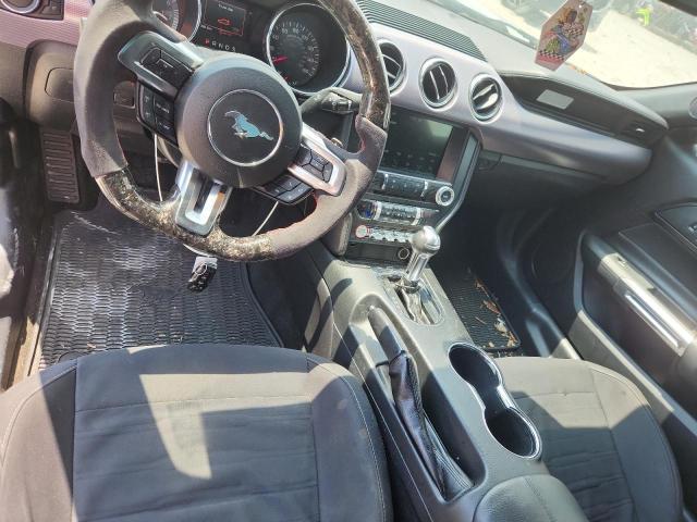 Coupet FORD MUSTANG 2016 Srebrny