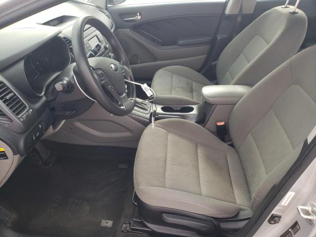 Sedans KIA FORTE 2014 Srebrny