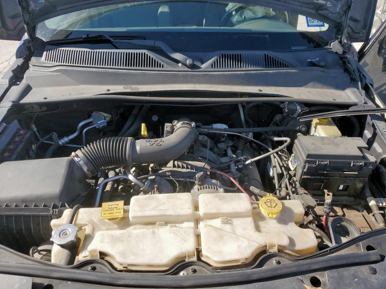 2008 Jeep Liberty Sport VIN: 1J8GP28K08W188239 Lot: 70905795