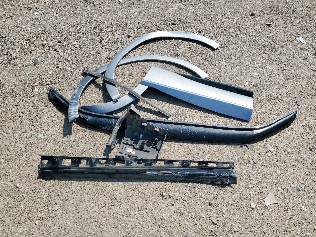 2023 Genesis Gv80 Base VIN: KMUHBDSB3PU124170 Lot: 69021525