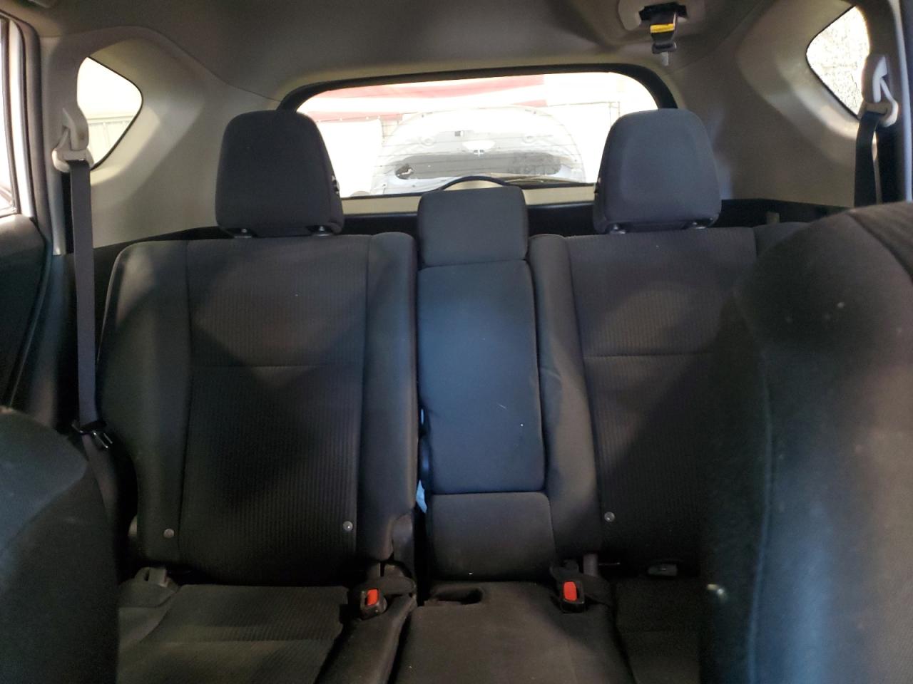 2018 Toyota Rav4 Le VIN: 2T3ZFREV5JW437729 Lot: 69721495