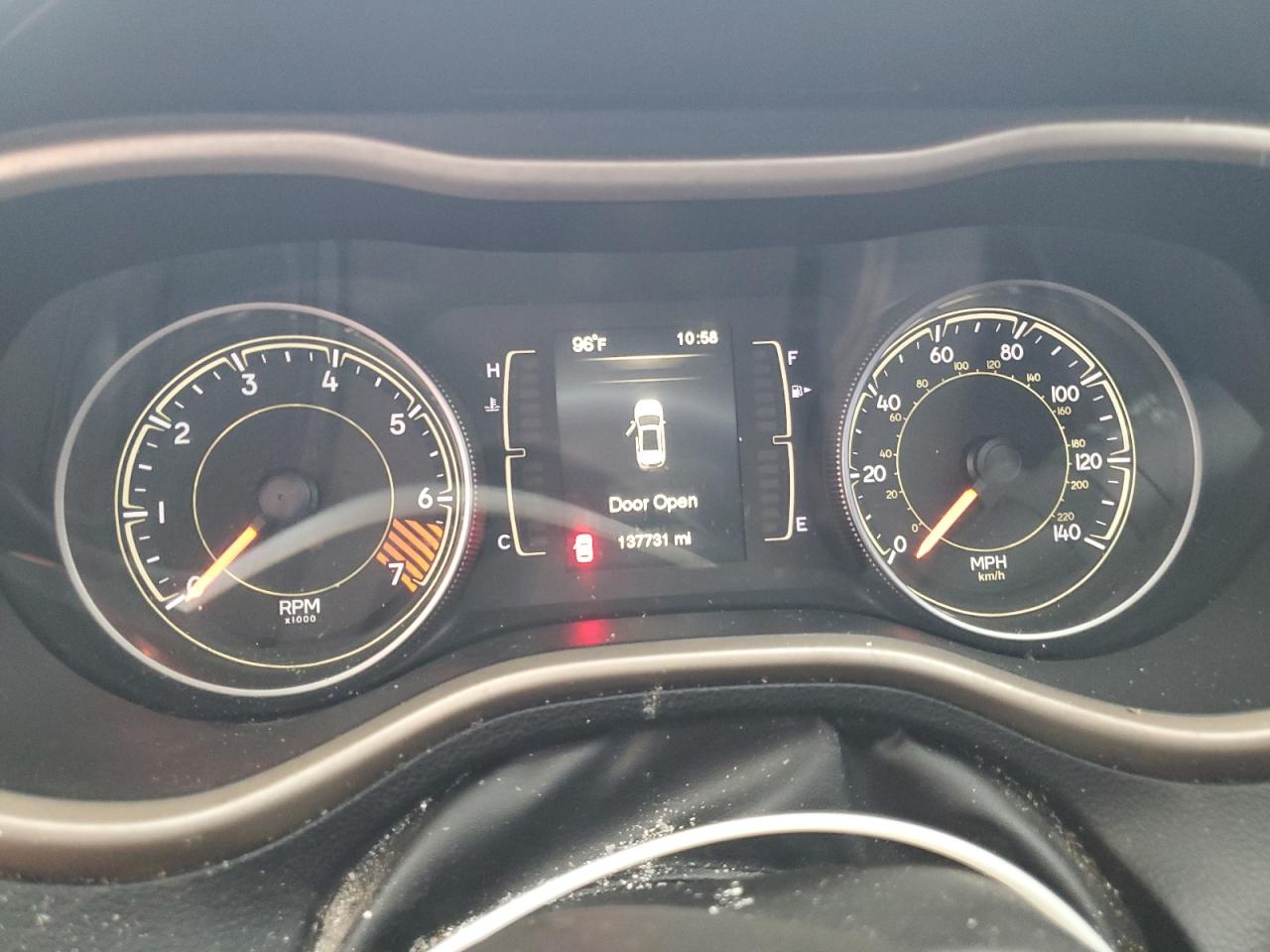 2014 Jeep Cherokee Latitude VIN: 1C4PJMCB3EW198528 Lot: 69992965