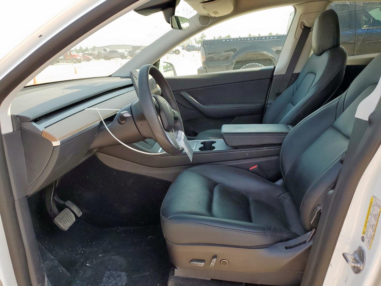 2021 Tesla Model Y VIN: 5YJYGDEE0MF208798 Lot: 69677485