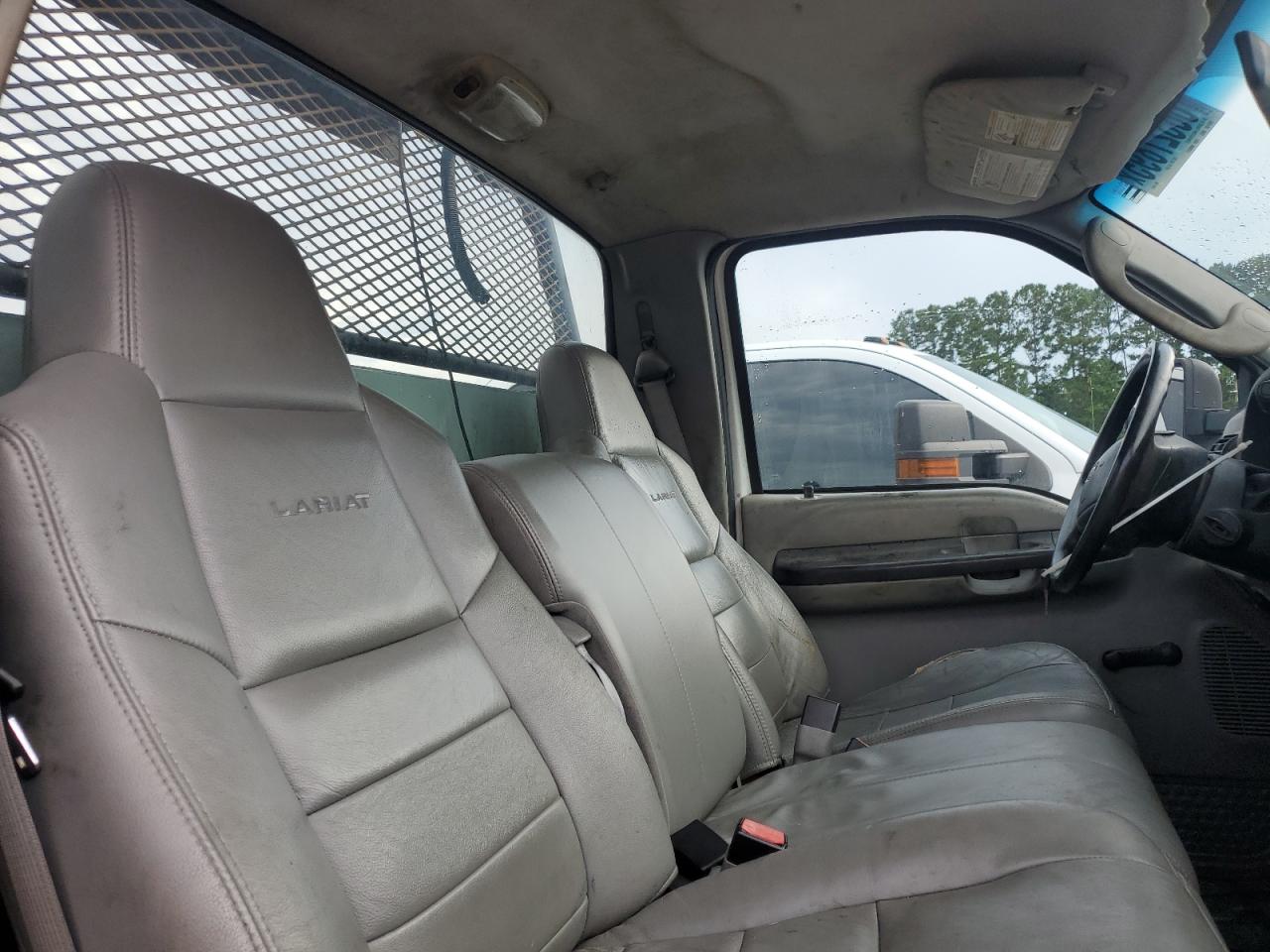 2006 Ford F450 Super Duty Service Truck VIN: 1FDXF46P86ED51867 Lot: 68327895