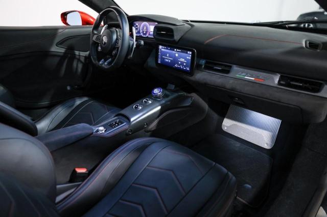  MASERATI MC20 2022 Красный