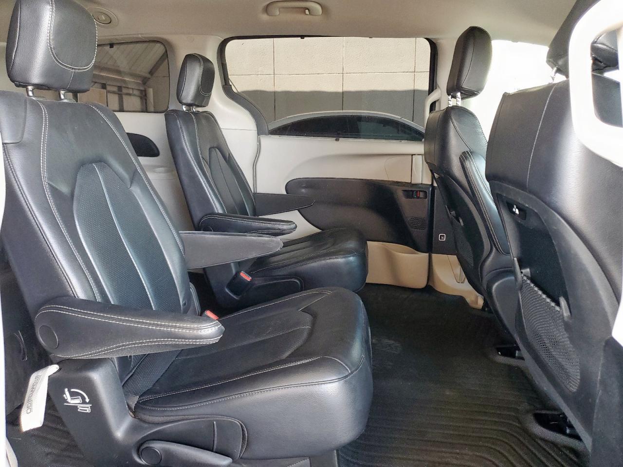 2022 Chrysler Pacifica Touring L VIN: 2C4RC1BGXNR181748 Lot: 70642075