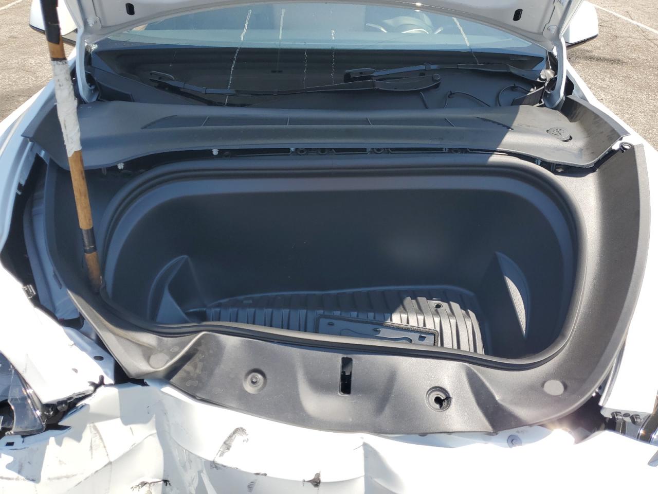 2025 Tesla Model Y VIN: 7SAYGDED7SF321638 Lot: 68146495