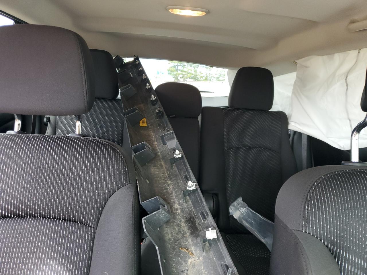 2018 Dodge Journey Se VIN: 3C4PDCAB2JT529586 Lot: 70465055