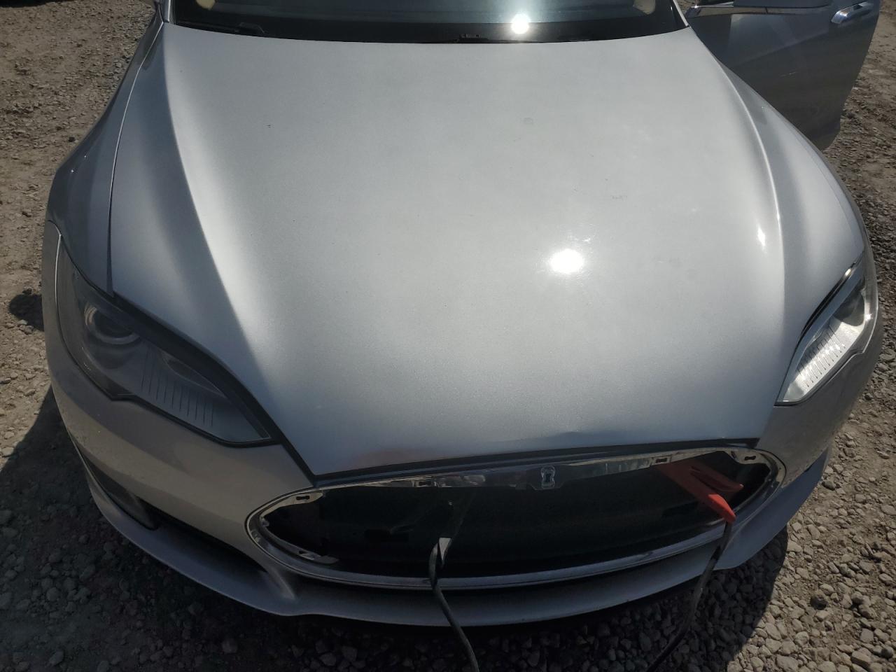 2014 Tesla Model S VIN: 5YJSA1S19EFP38762 Lot: 70589665