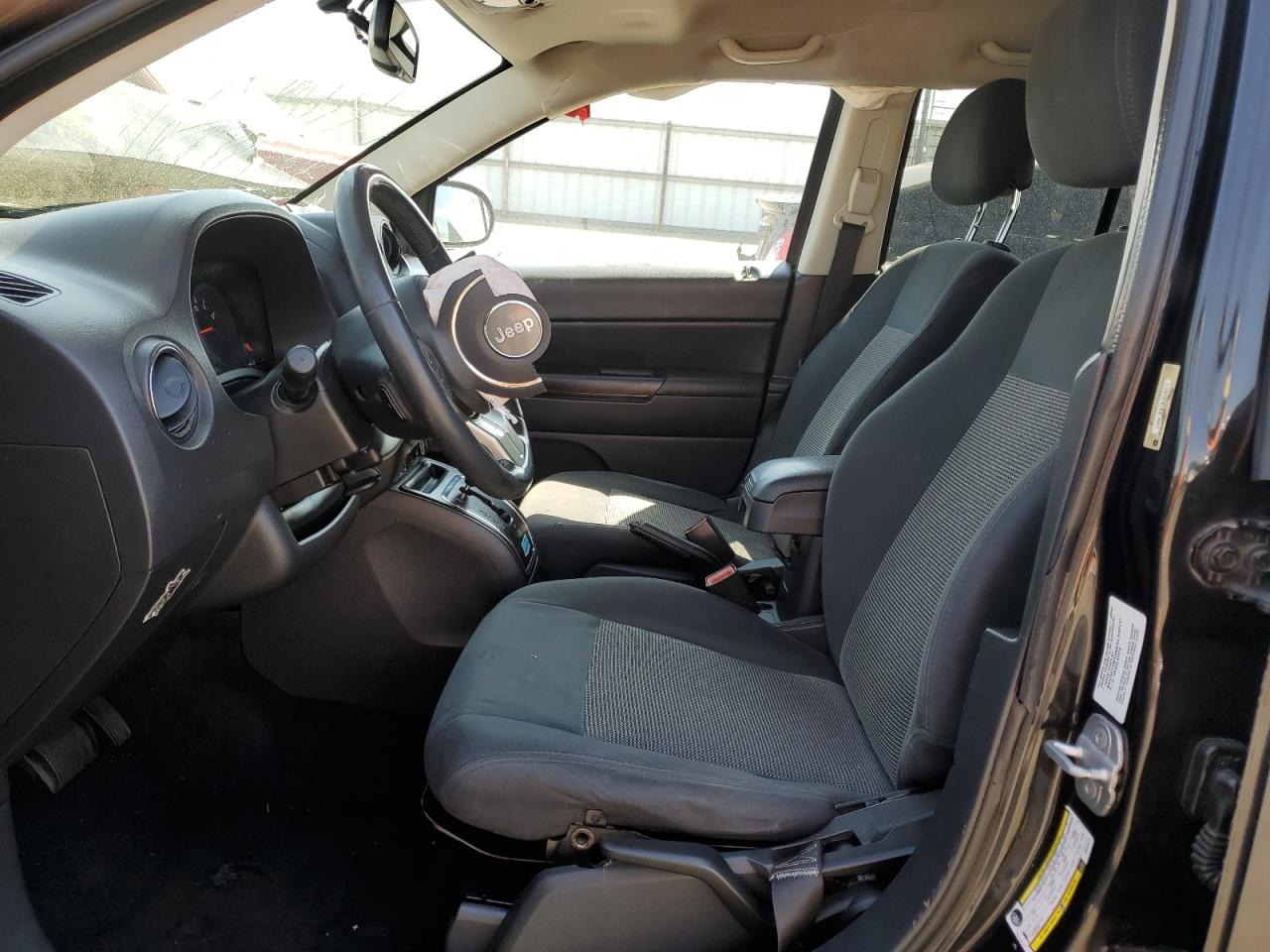 2011 Jeep Compass Sport VIN: 1J4NT1FB7BD224271 Lot: 70204145