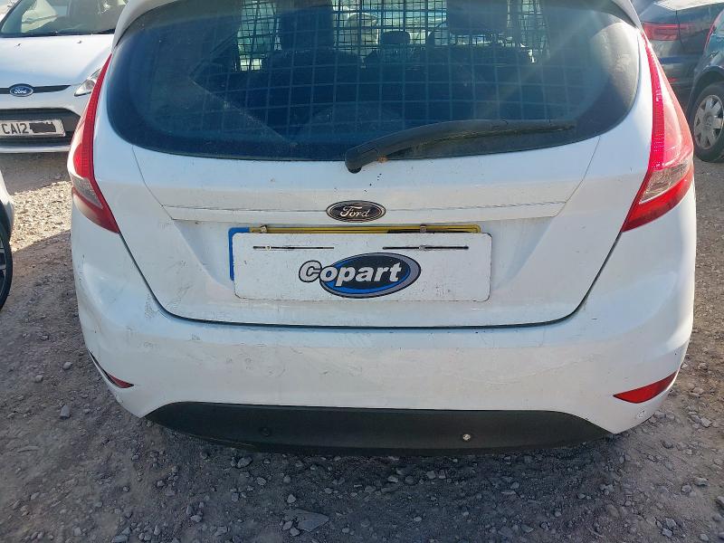 2010 FORD FIESTA 