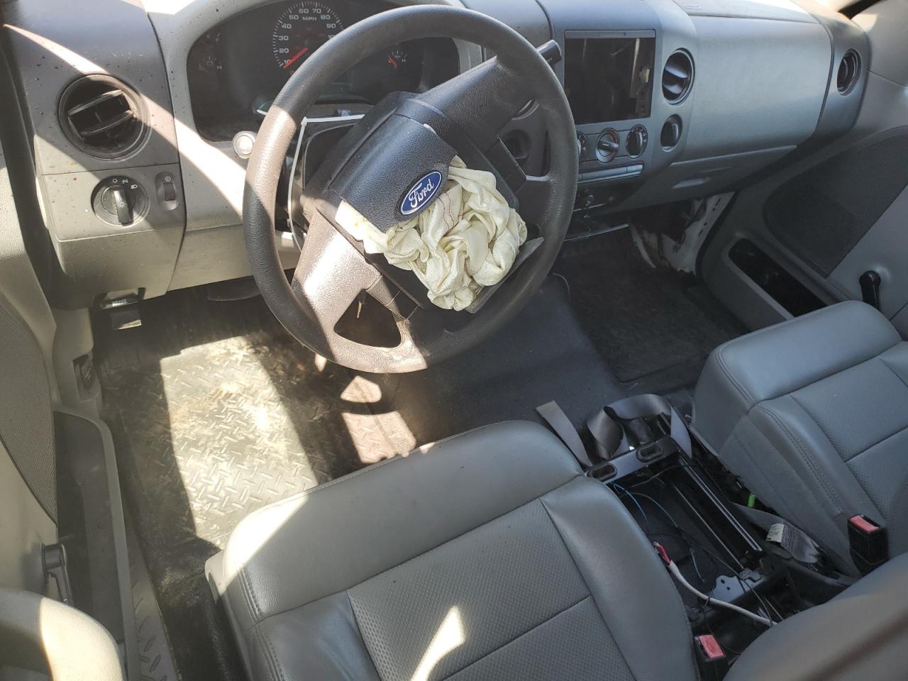 2004 Ford F150 VIN: 1FTRF12W14NB20508 Lot: 70721865