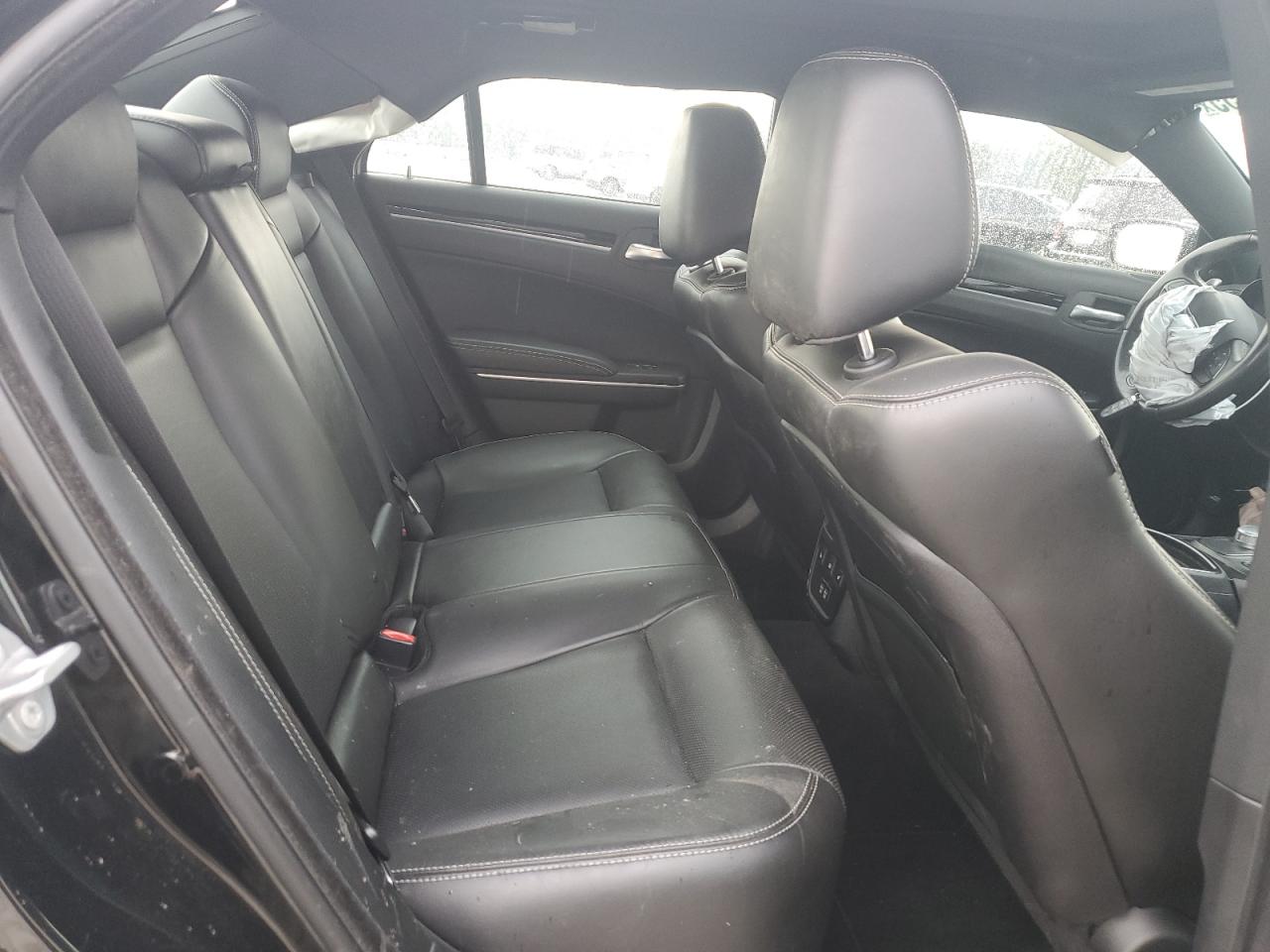 2019 Chrysler 300 S VIN: 2C3CCABG0KH548426 Lot: 69551255