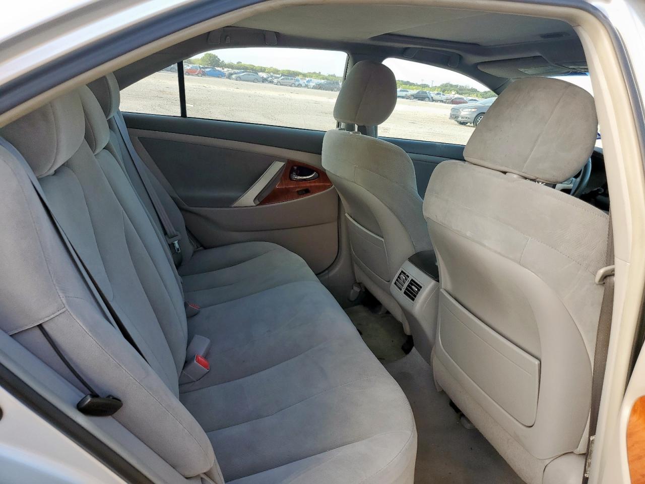 2009 Toyota Camry Base VIN: 4T1BE46K09U886669 Lot: 69007875